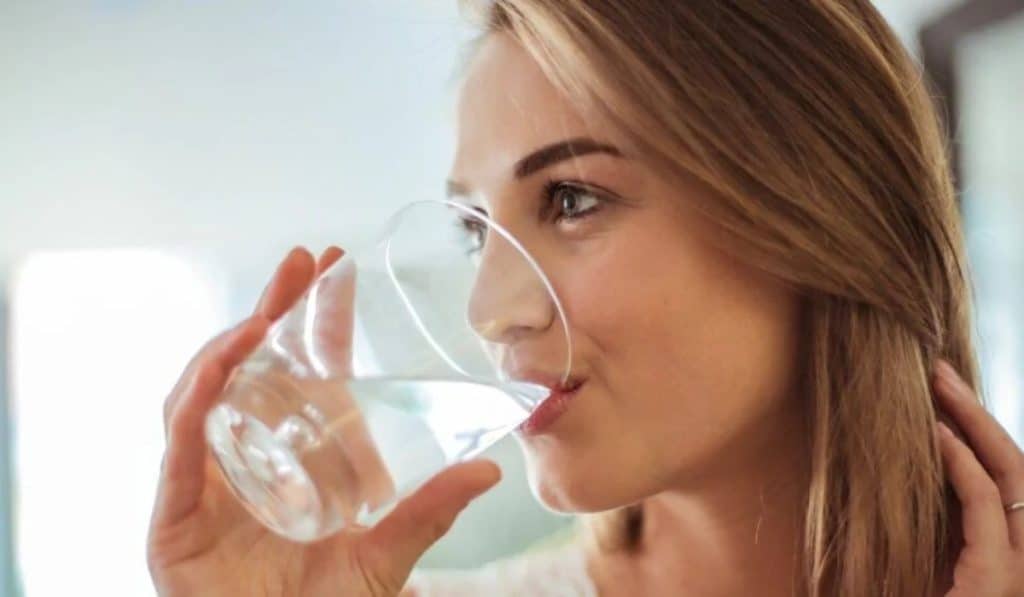Gedestilleerd Water