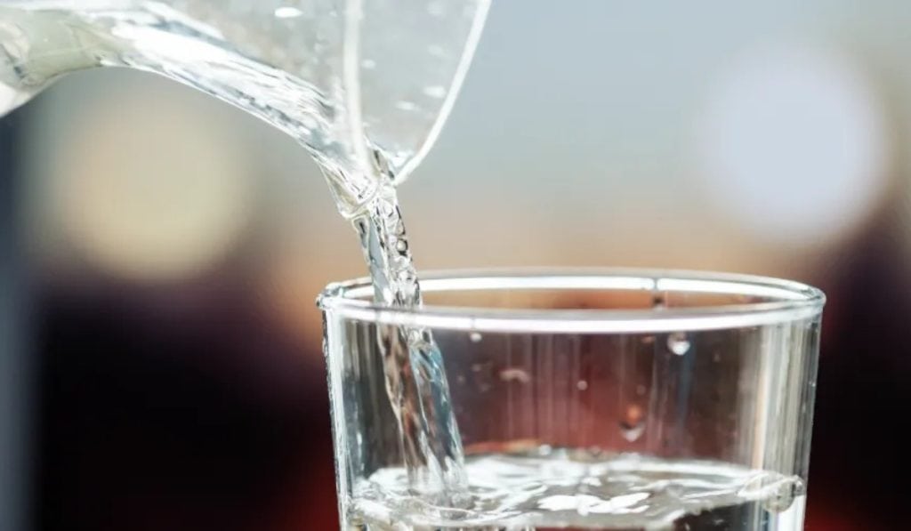 Gedestilleerd Water