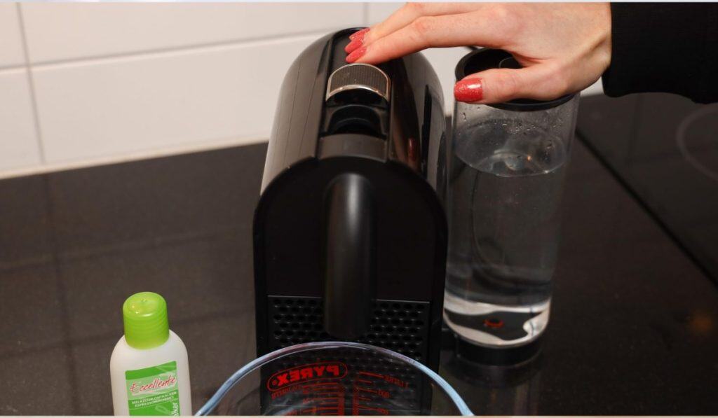 Nespresso ontkalken: waarom, wanneer en hoe je het goed doet